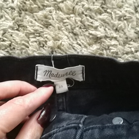 Madewell High-Rise Denim Boyshorts in Faded Black: - Picture 5 of 7